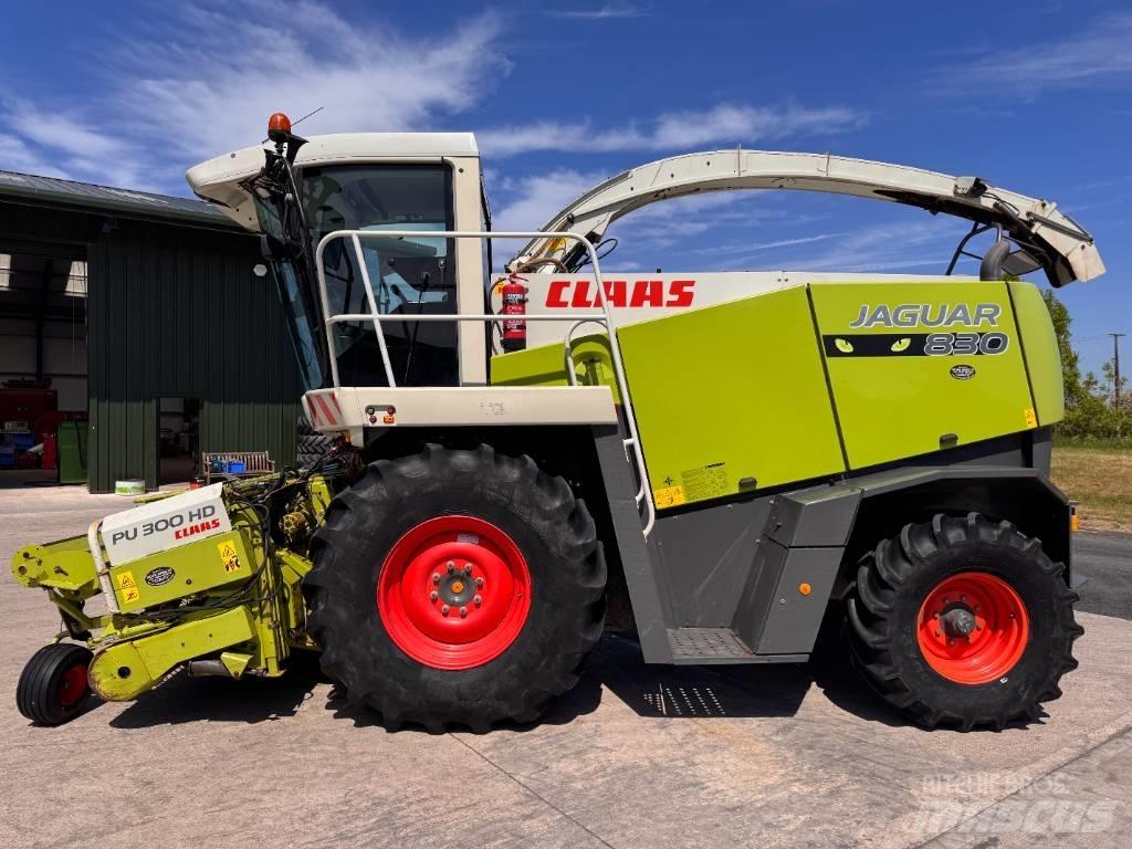 CLAAS Jaguar 830 Selbstfahrende Häcksler