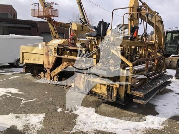 CAT AP-1050 Strassenfertiger