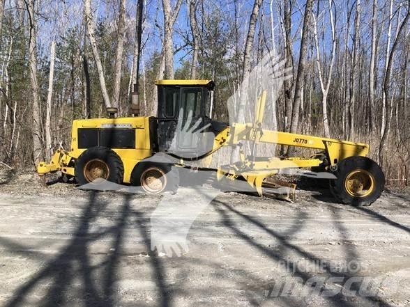 John Deere 770 Grader