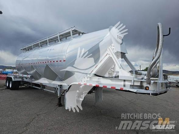 Tremcar  Tankauflieger