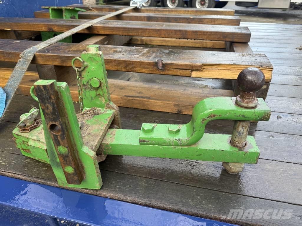 John Deere 5085 GV Traktoren