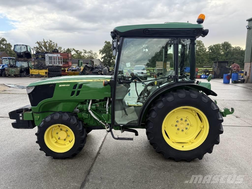 John Deere 5085 GV Traktoren