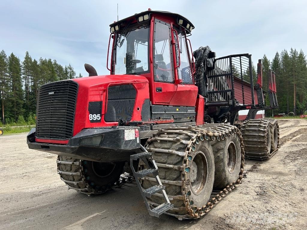 Komatsu 895 Forwarder