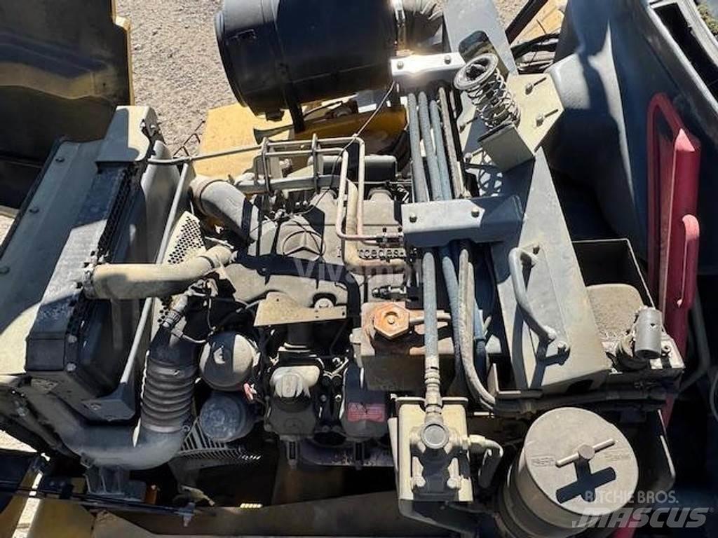 Bell B35D Minidumper