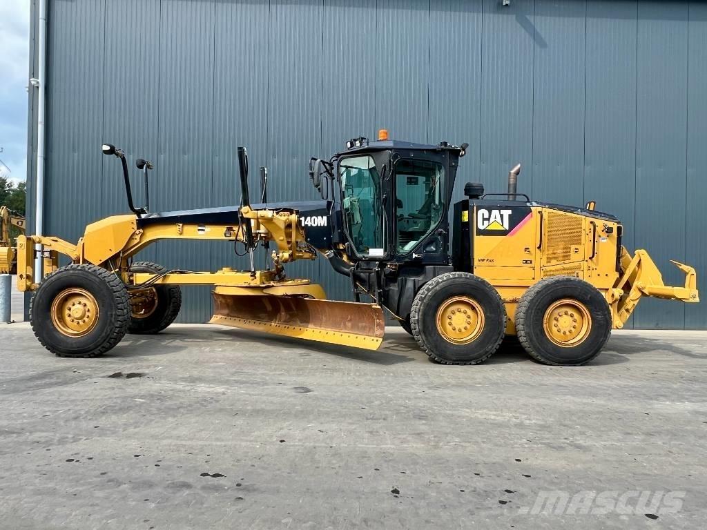 CAT 140M Grader