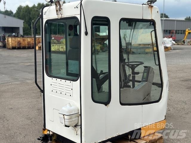 Liebherr A 924 B CAB Kabinen
