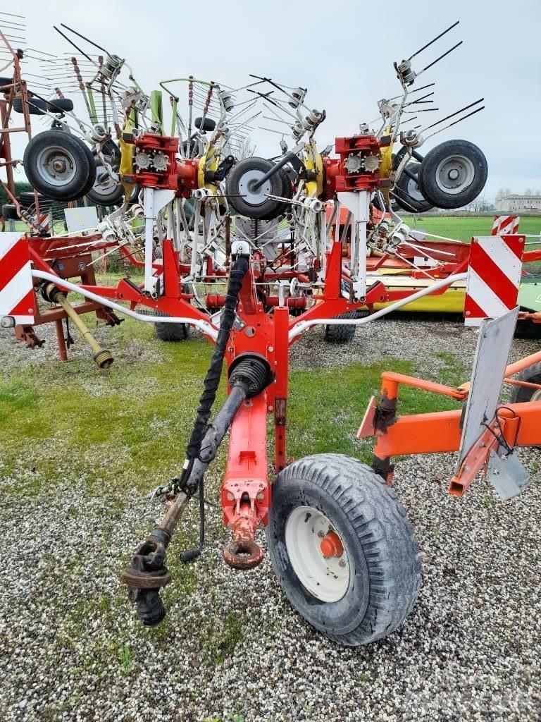 Pöttinger hit 12.14t Kreiselheuer/-wender