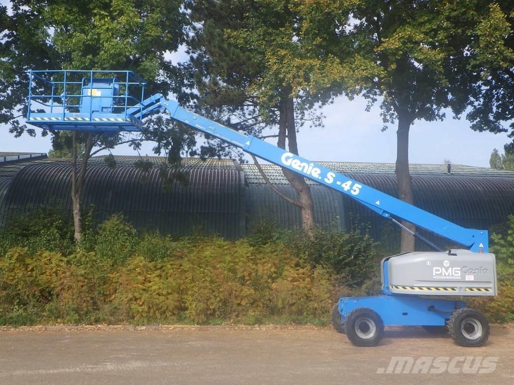 Genie S45 Teleskopbühnen