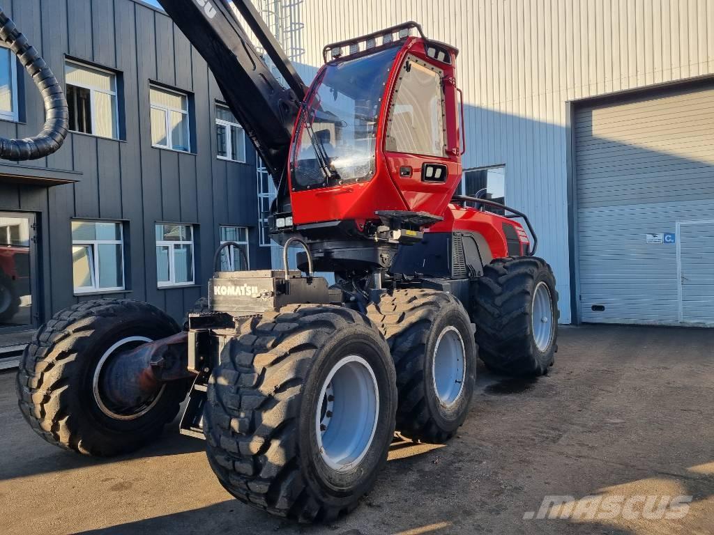 Komatsu 931 Harvester