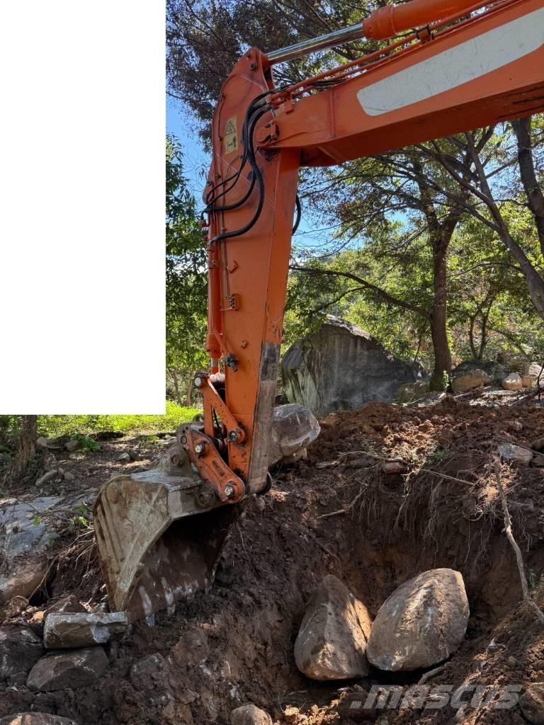 Doosan DX 220 LCA Raupenbagger