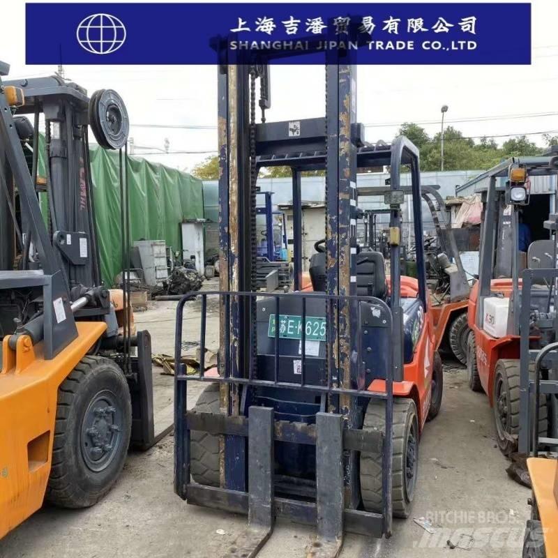 Heli 30 Dieselstapler