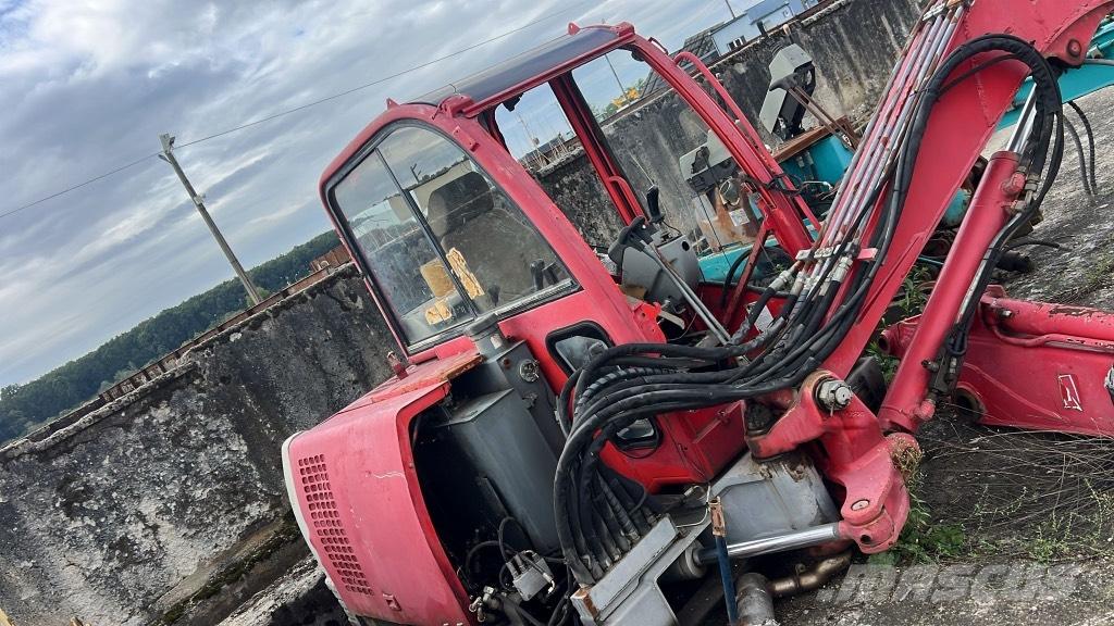 Neuson 5002 LKW-Achsen