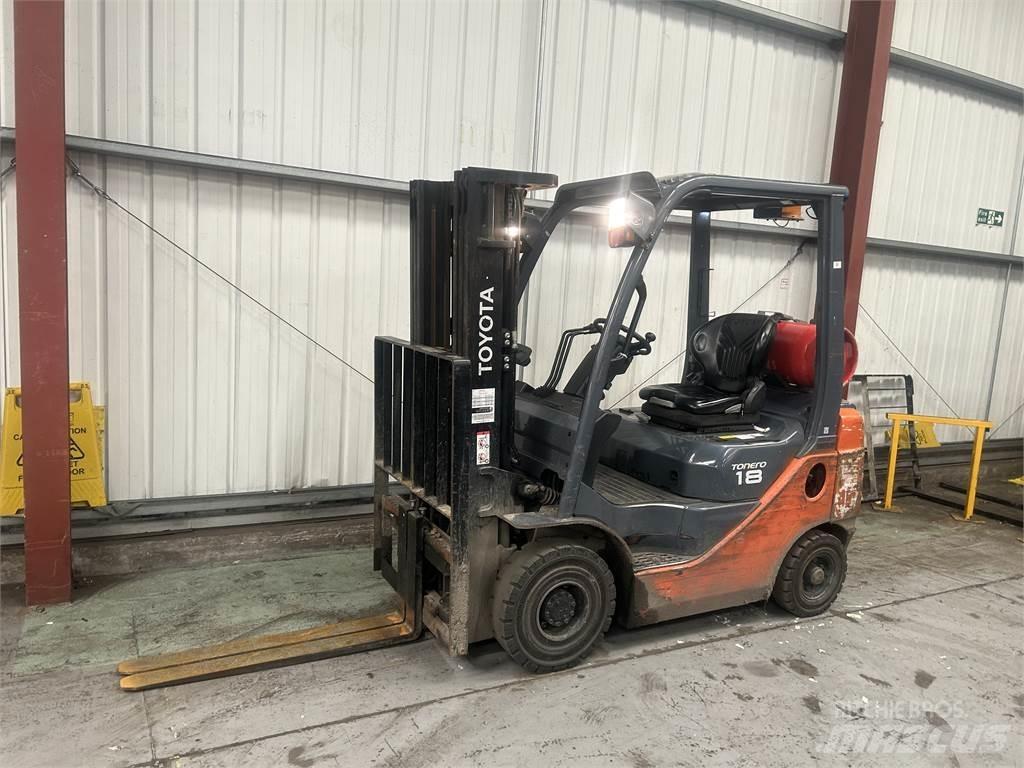 Toyota 02-8FGF18 Gasstapler