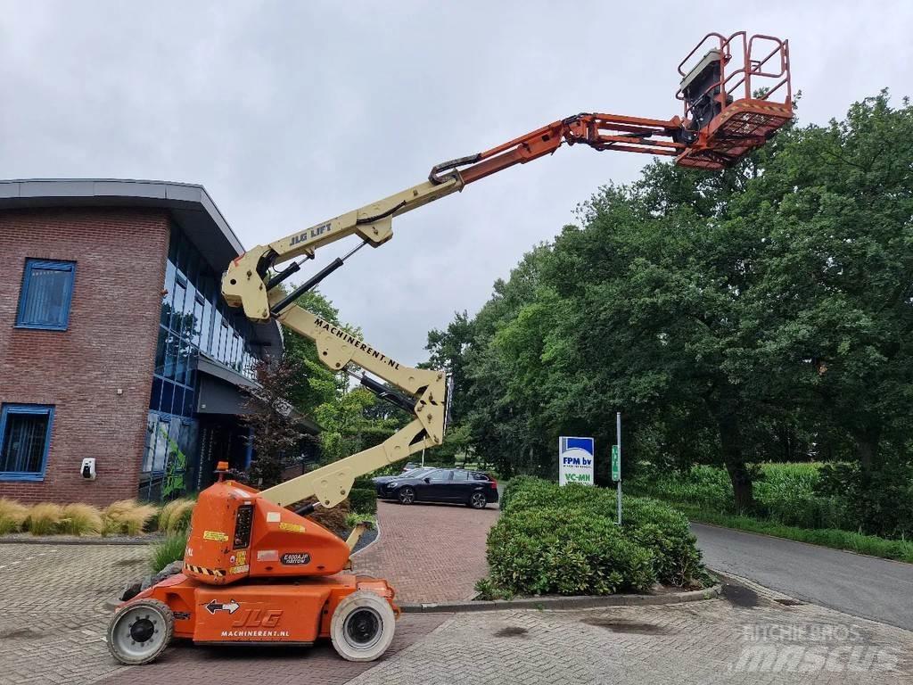 JLG E400AJPN Gelenkteleskoparbeitsbühnen