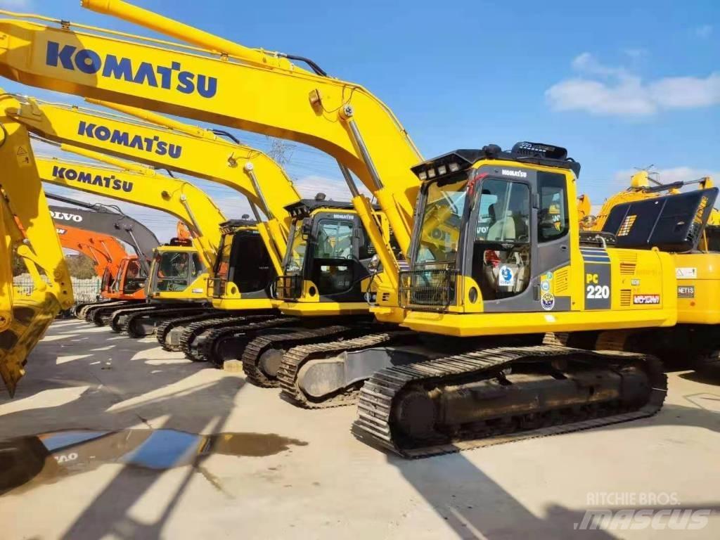 Komatsu 220-8 Raupenbagger