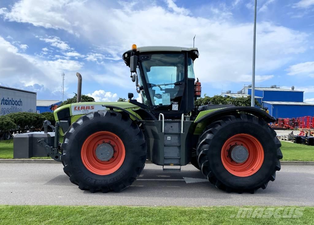 CLAAS Xerion 3800 Traktoren