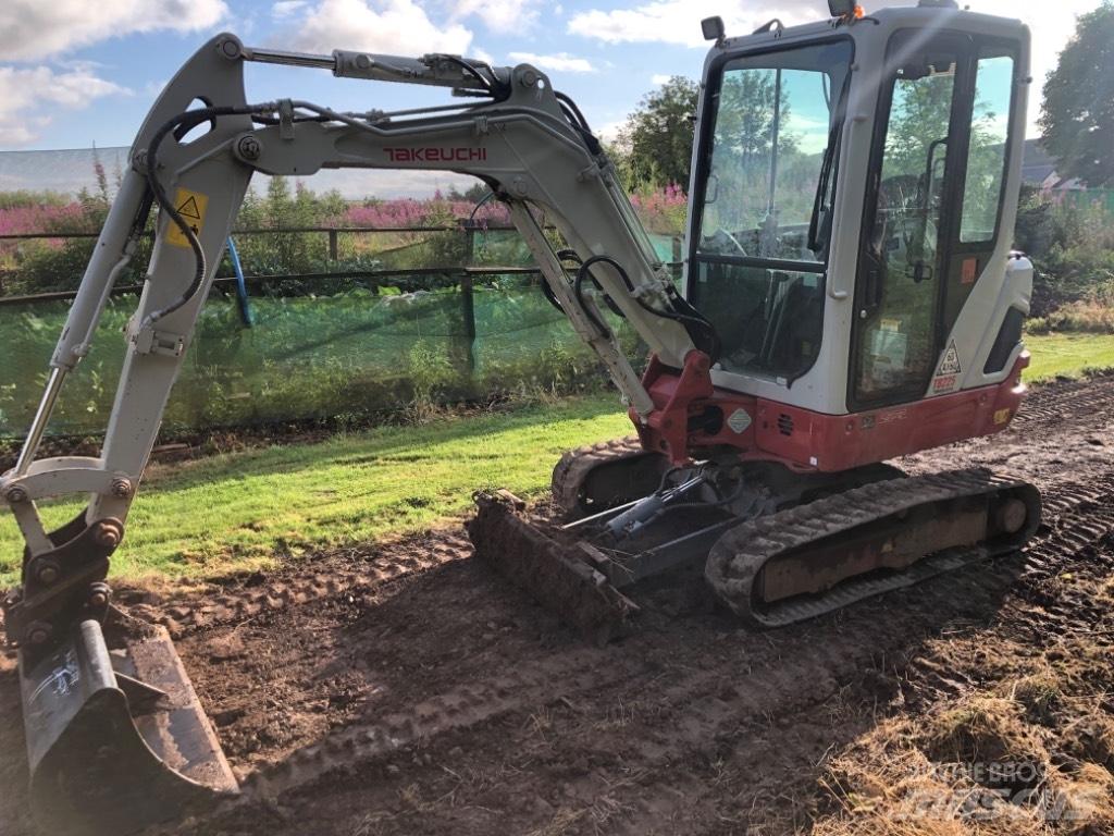 Takeuchi TB 225 Minibagger < 7t