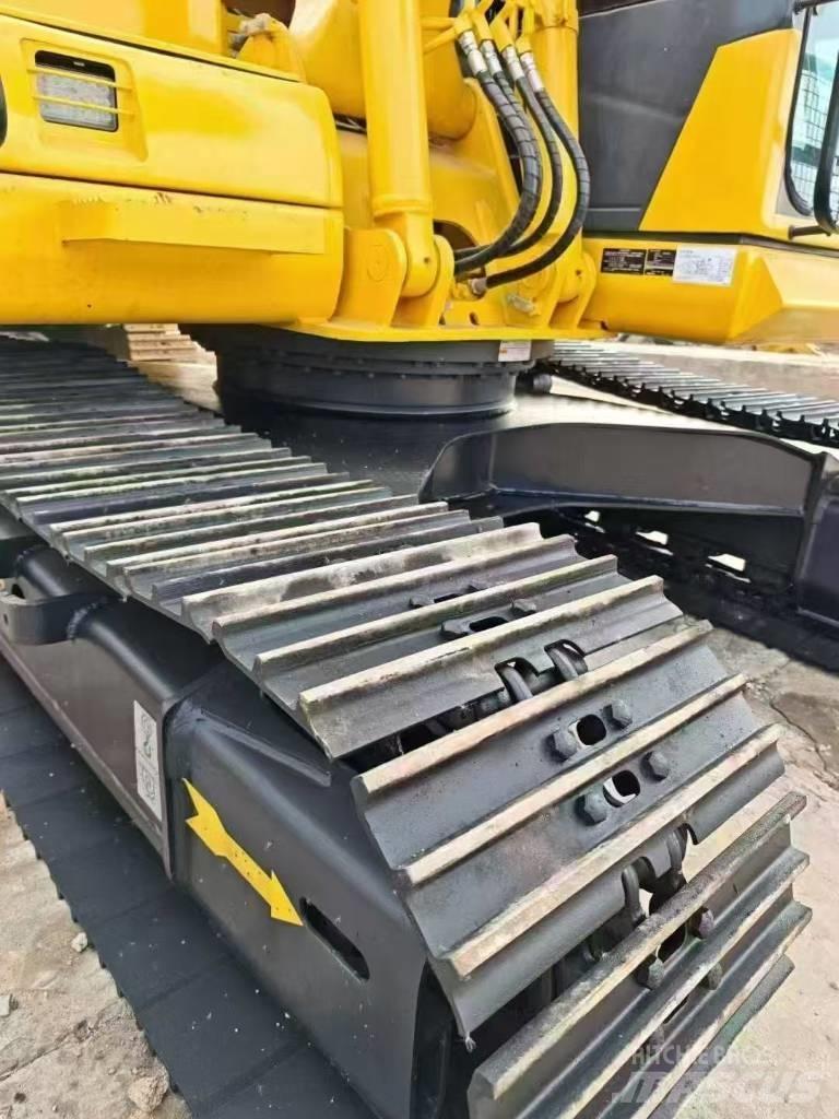 Komatsu 130-7 Raupenbagger