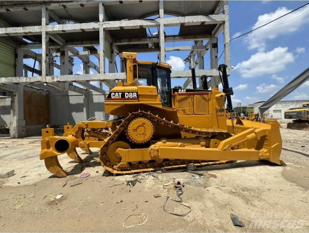 CAT D 8 R Bulldozer