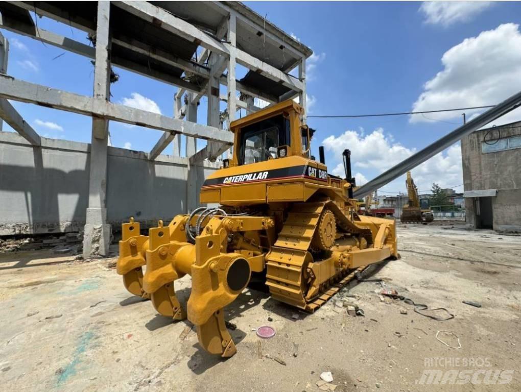 CAT D 8 R Bulldozer