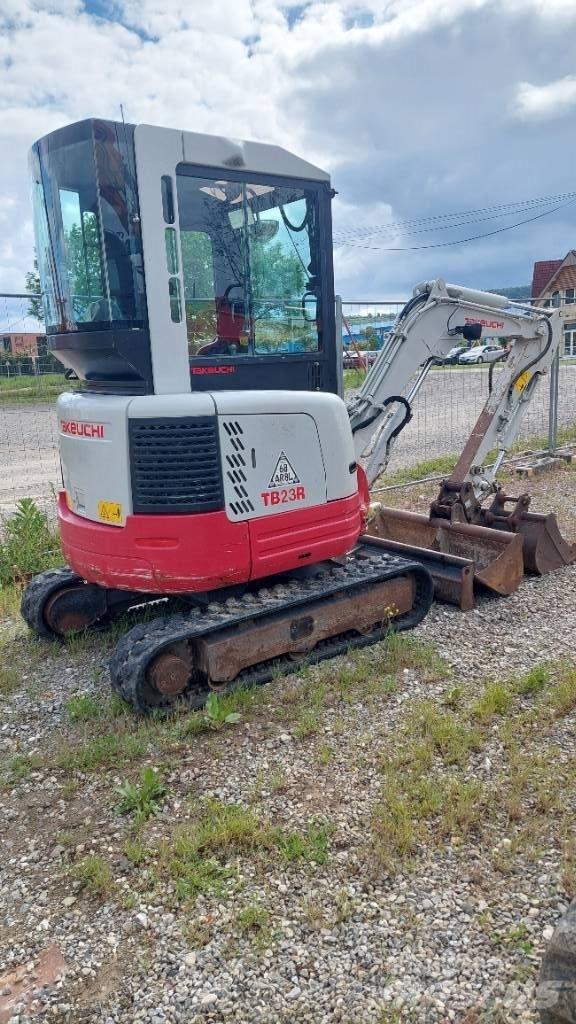 Takeuchi TB 23 R Minibagger < 7t