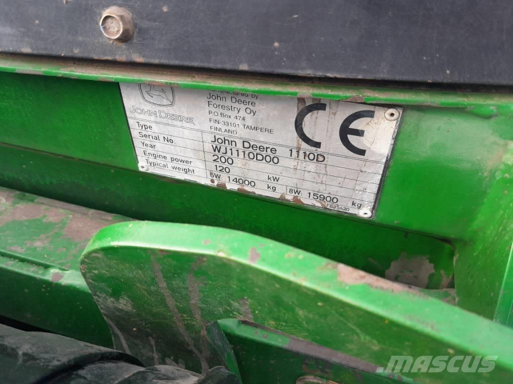 John Deere 1110 D Forwarder