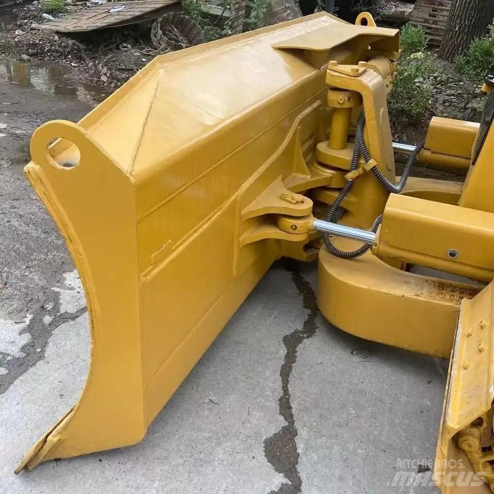 CAT D5M Bulldozer