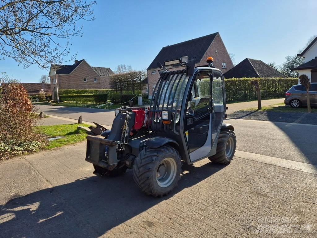 Weidemann T4512 Teleskoplader für Landwirtschaft