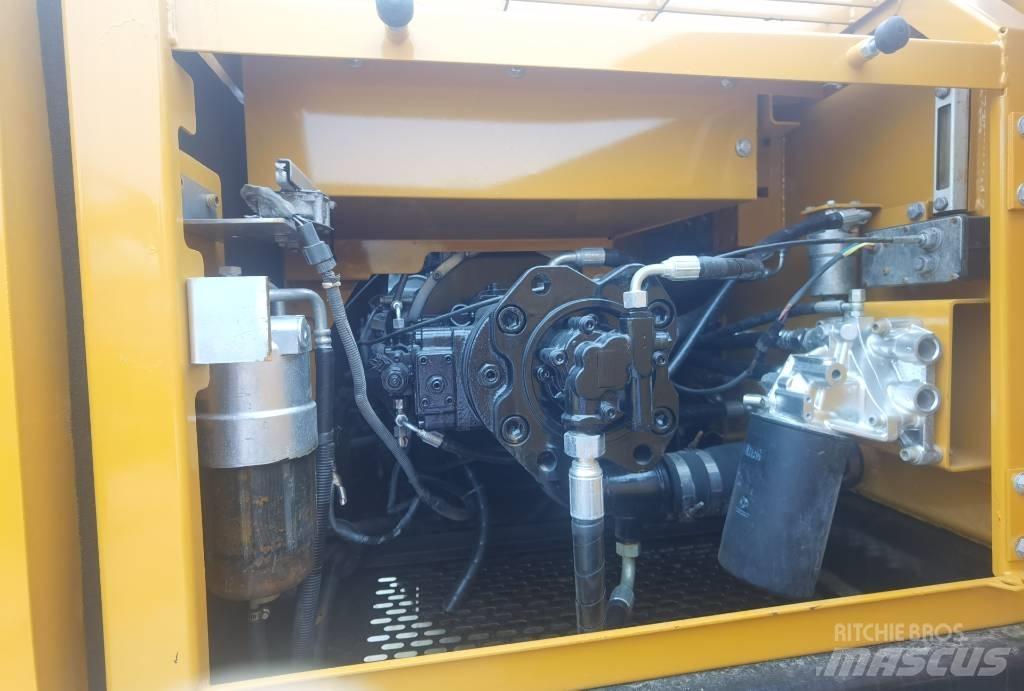 Sany SY 215 C Raupenbagger