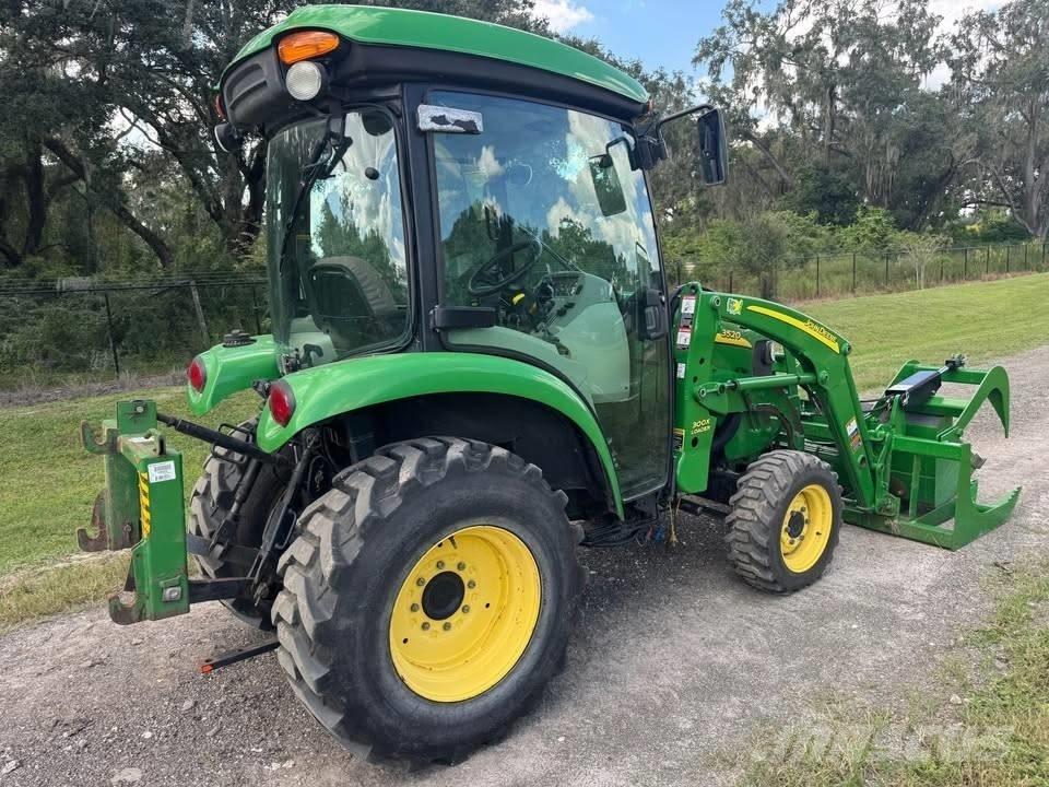 John Deere 3520 Traktoren