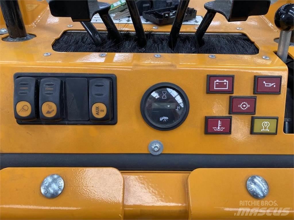 GiANT SK 252D Minilader