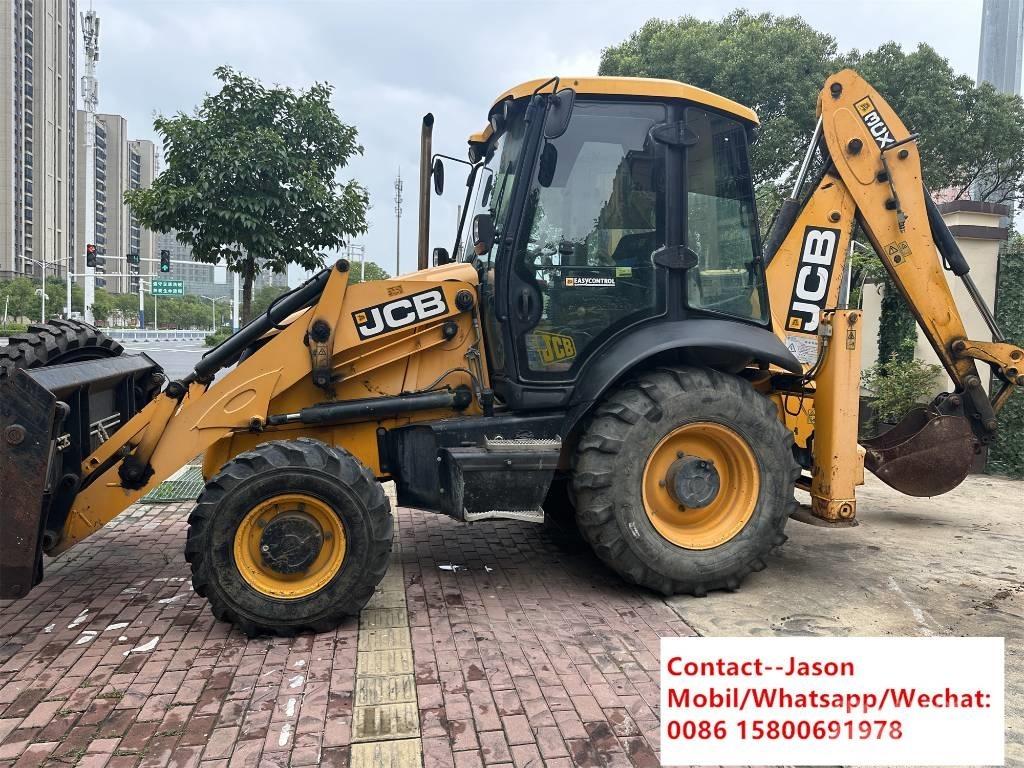 JCB 3 CX 4 T Baggerlader