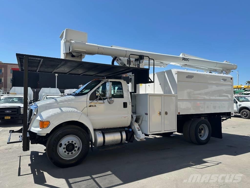 Ford F 750 SD Sonstige Landmaschinen