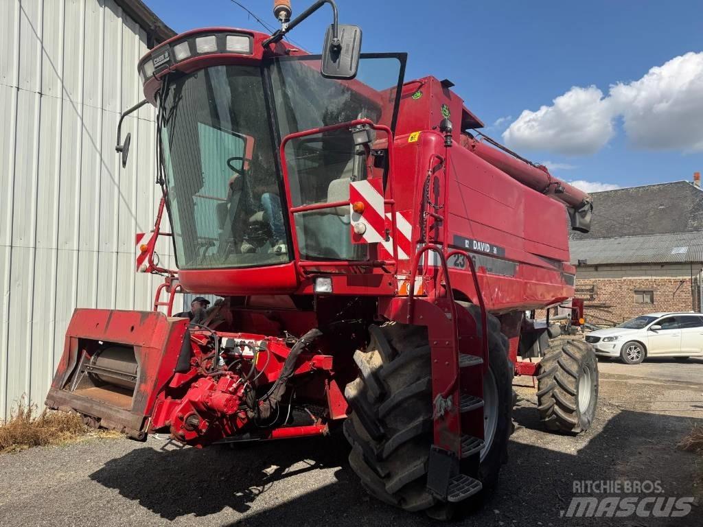 Case IH 2366E Mähdrescher