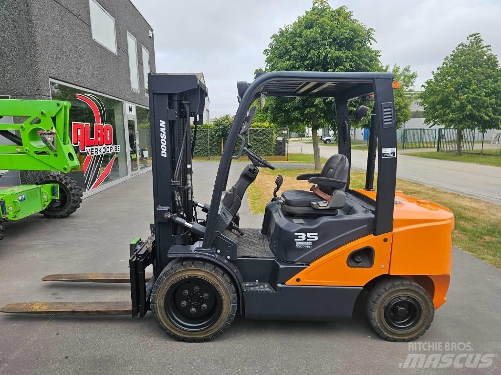 Doosan D 35 S-7 Dieselstapler