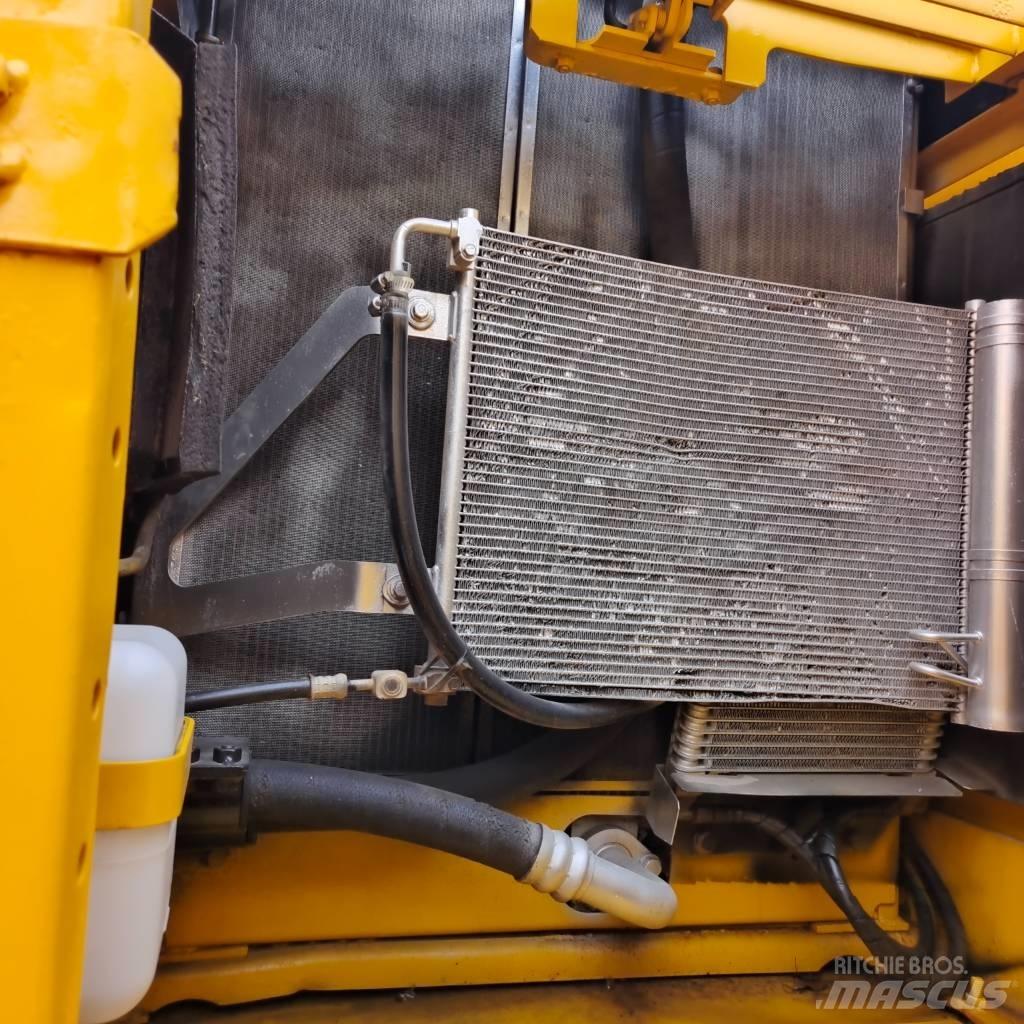 Komatsu PC 200-8 Raupenbagger