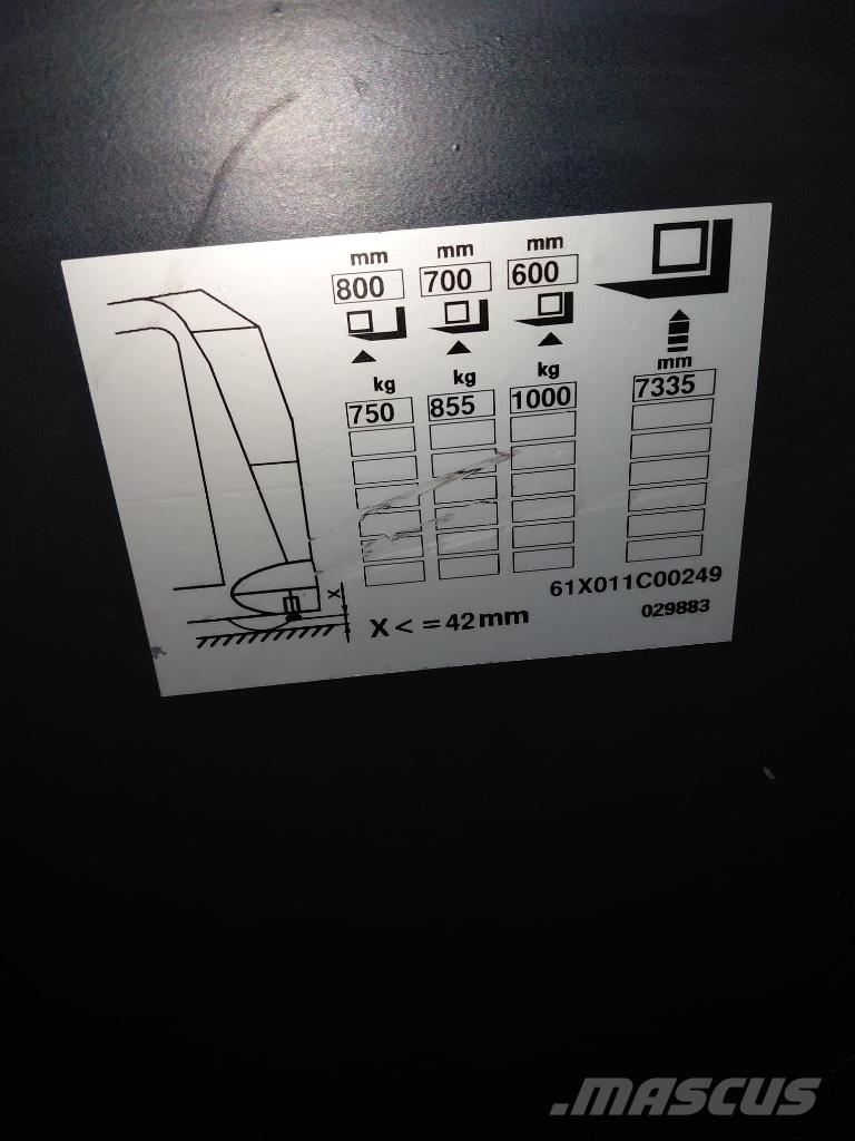 Linde K 10 Schmalgangstapler