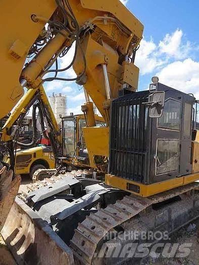 Liebherr 944C Spezialbagger