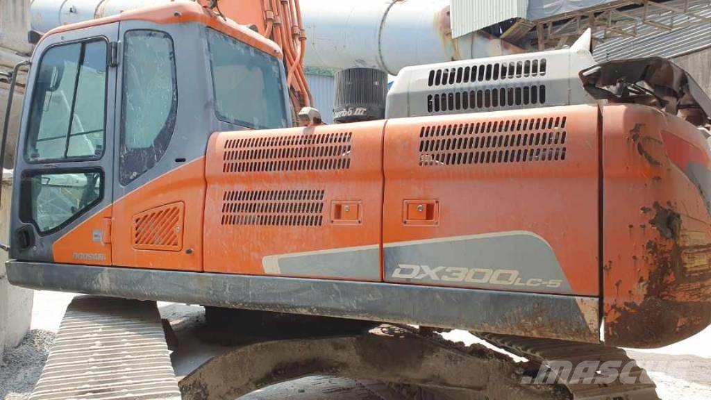 Doosan DX 300 LC-5 Raupenbagger