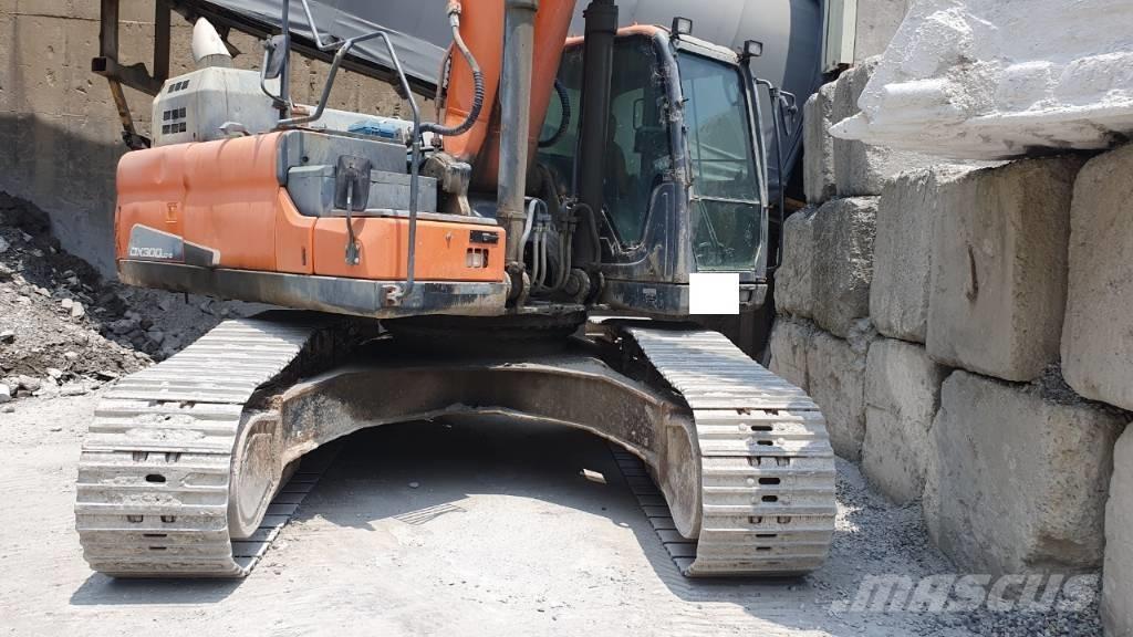 Doosan DX 300 LC-5 Raupenbagger