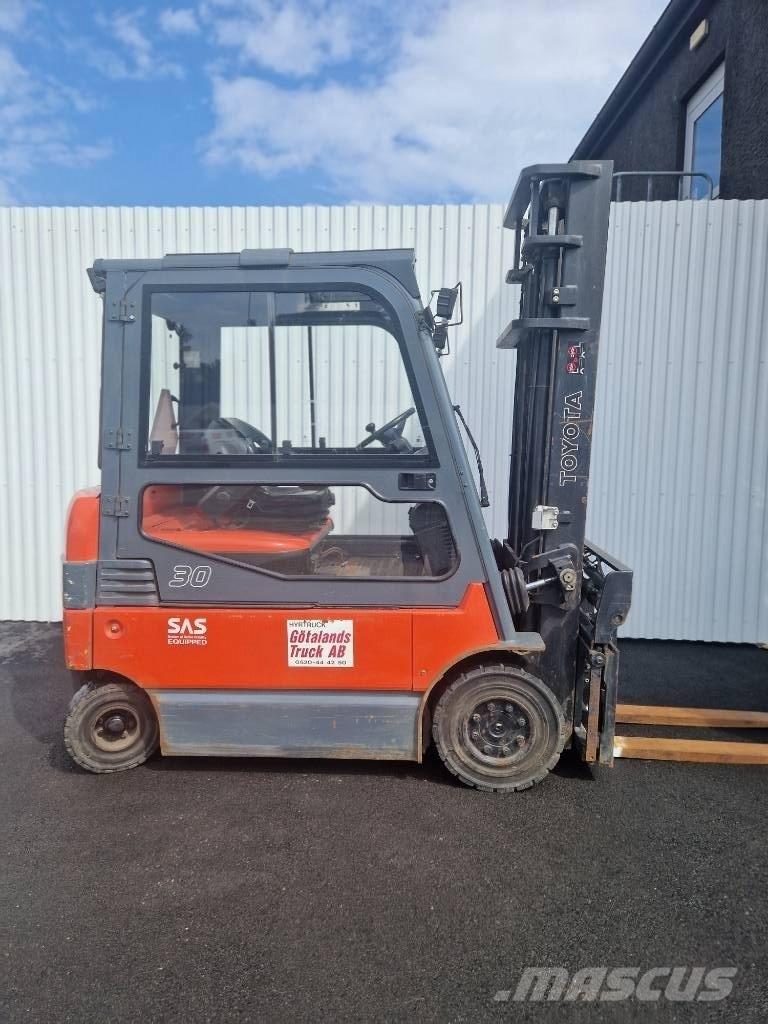 Toyota 7 FBMF 30 Elektrostapler