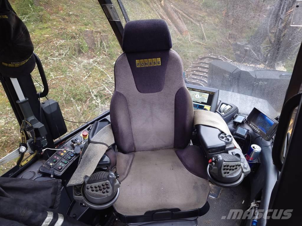 Ponsse ERGO 8W Harvester