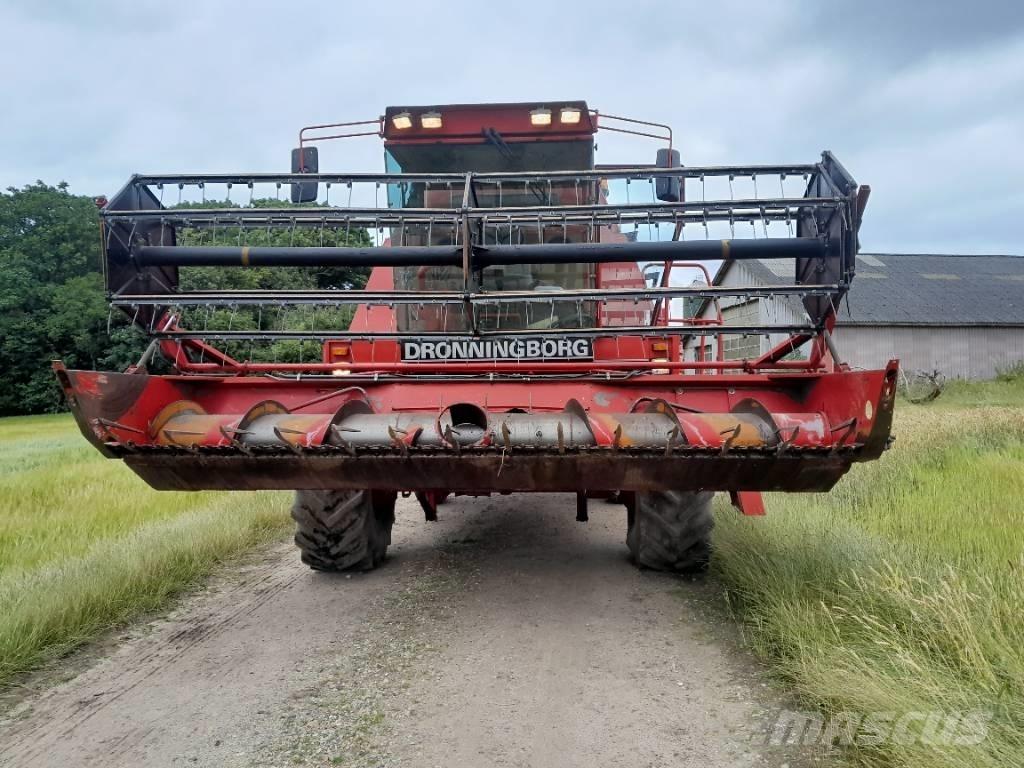 Dronningborg D 7500 Mähdrescher