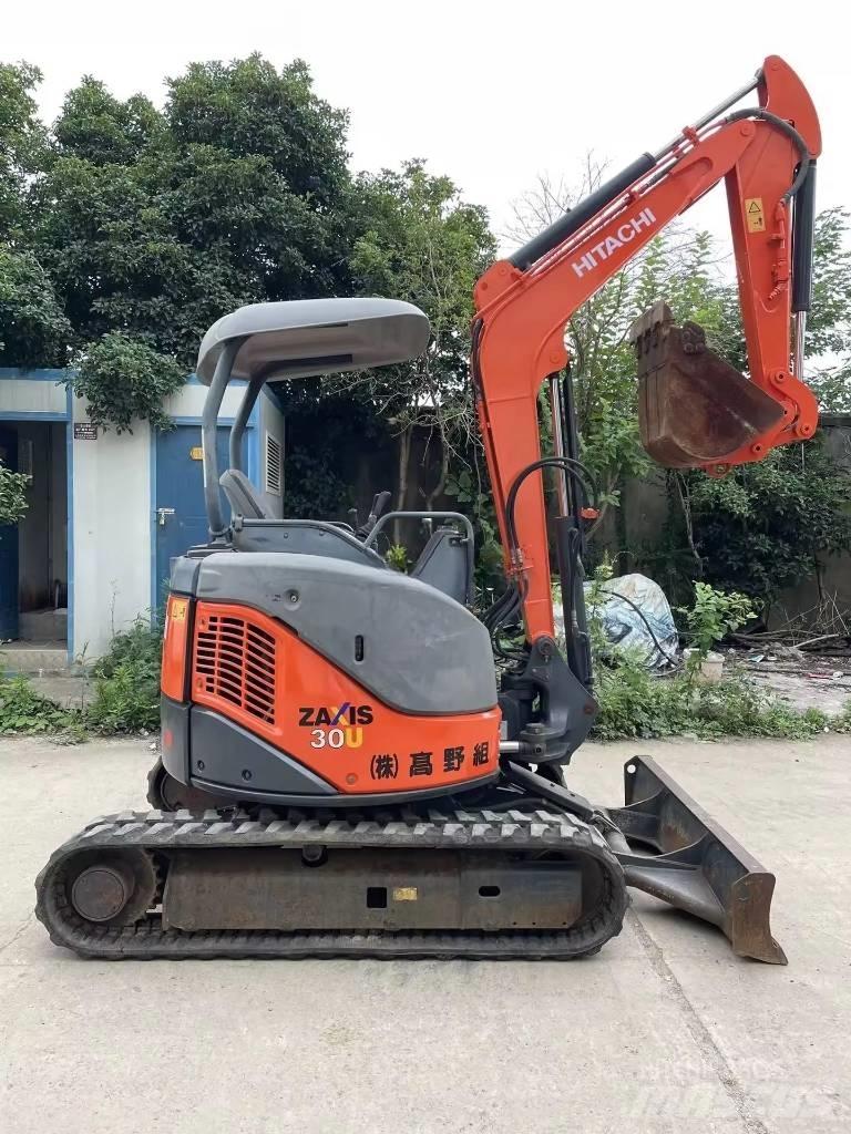 Hitachi ZX 30 U Minibagger < 7t