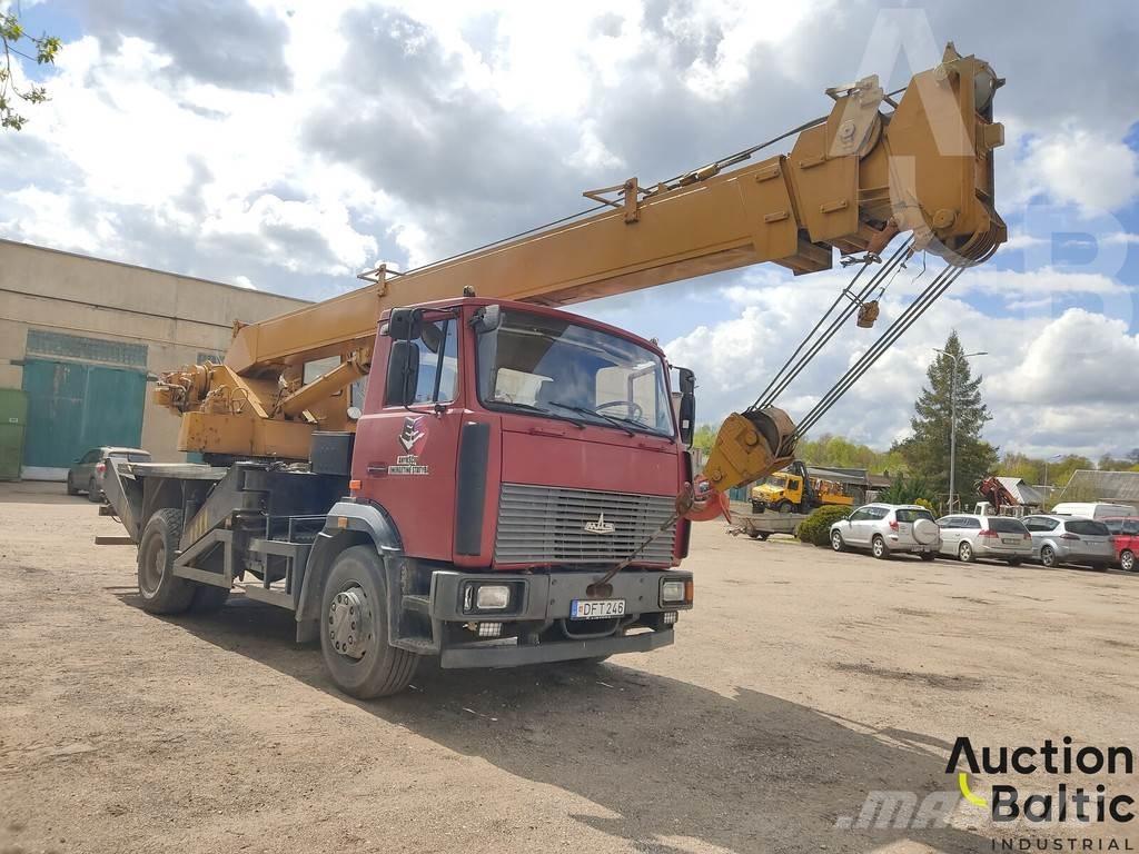 MAZ 533731 Kranwagen