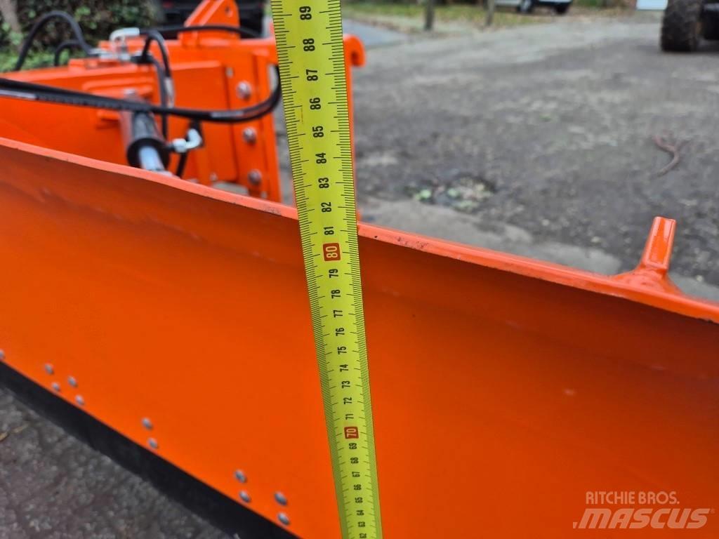 Metal-Technik 300 Schneeschilde und -pflüge