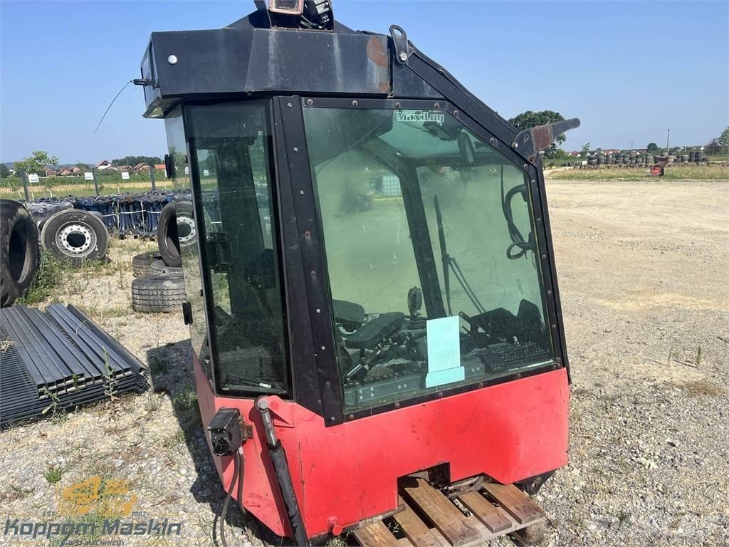 Valmet 911.1 Kabinen