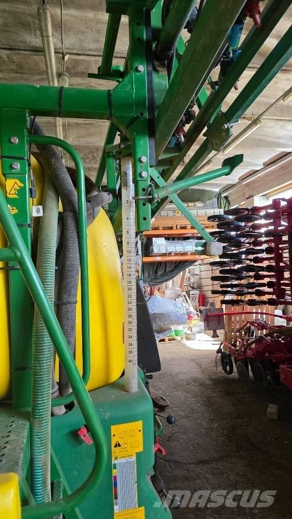 John Deere M 740 i Anhängespritzen