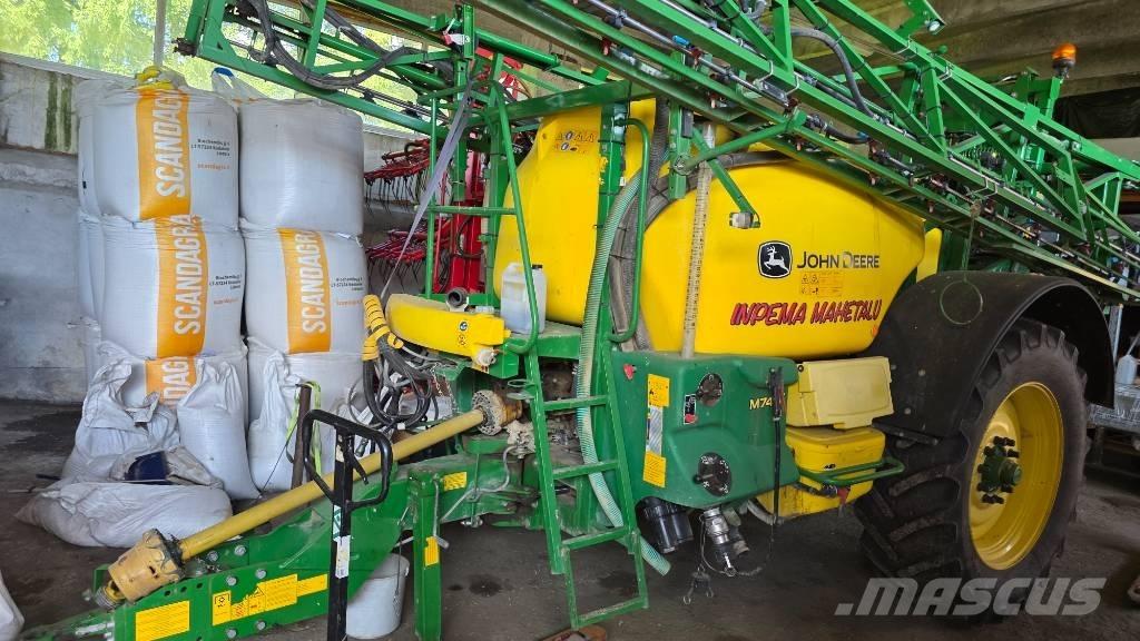 John Deere M 740 i Anhängespritzen