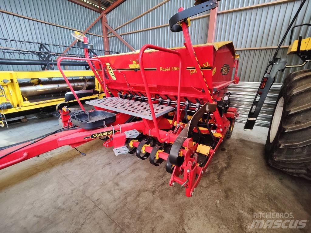 Väderstad Rapid300C Drillmaschinen